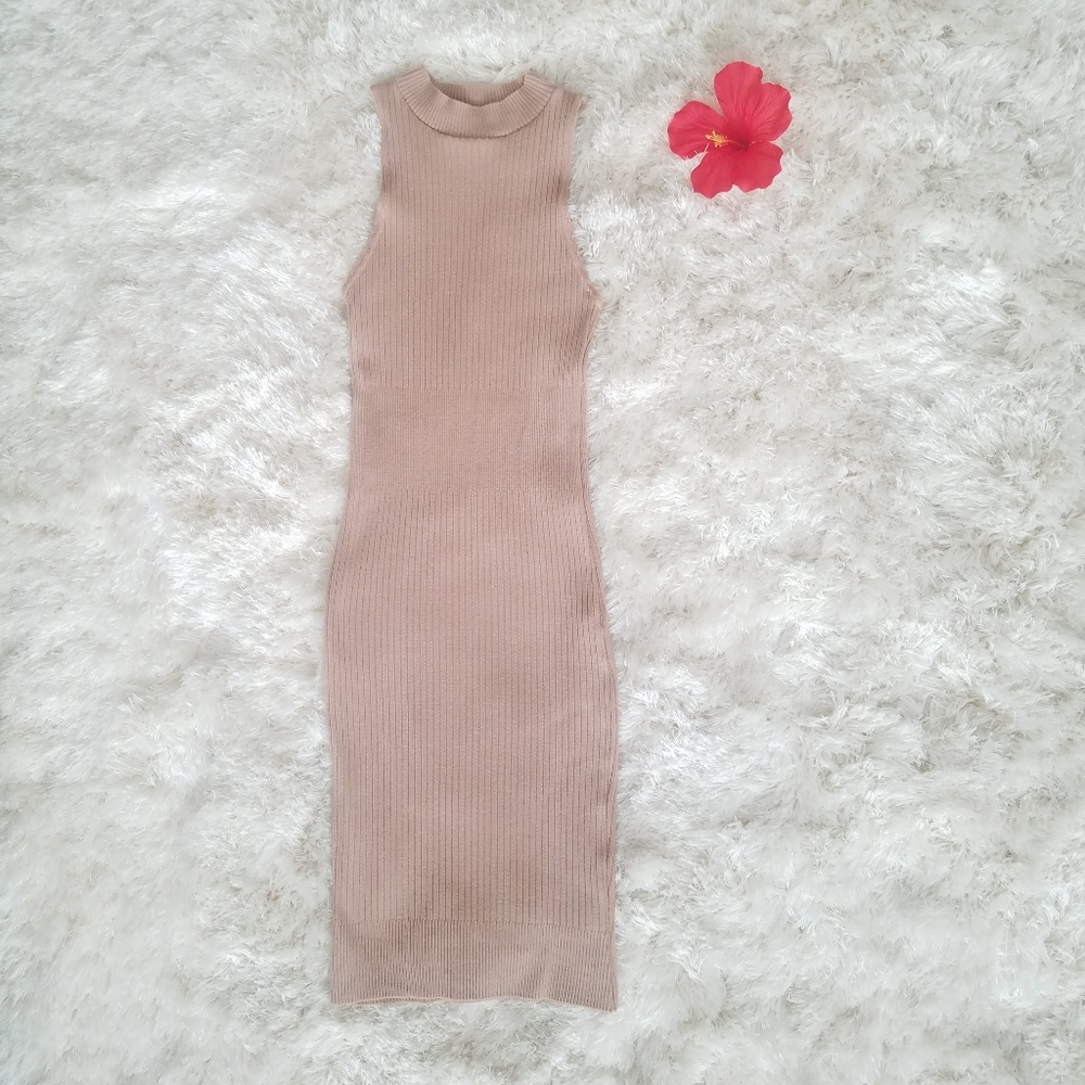 BOUTIQUE-NWT Charlotte Russe Body Con dress
